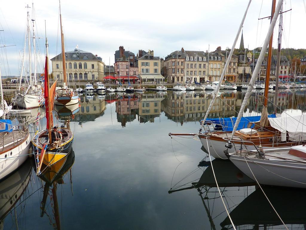 Appartement Du Port De Онфлёр Экстерьер фото