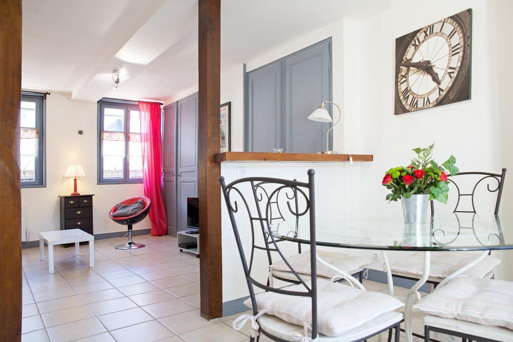 Appartement Du Port De Онфлёр Экстерьер фото